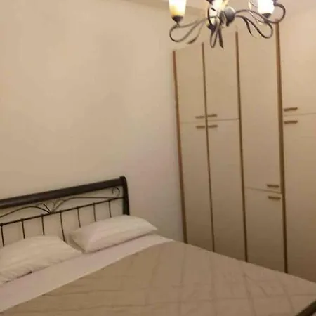 Lägenhet Efrosini's *